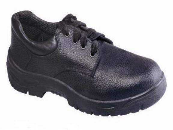 những lưu ý khi chọn mua giày bảo hộ lao động